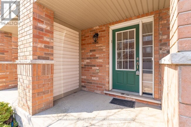 Building Photo - 7 Sirente Dr