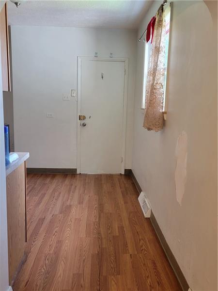 Foto del edificio - 5557 Beacon St