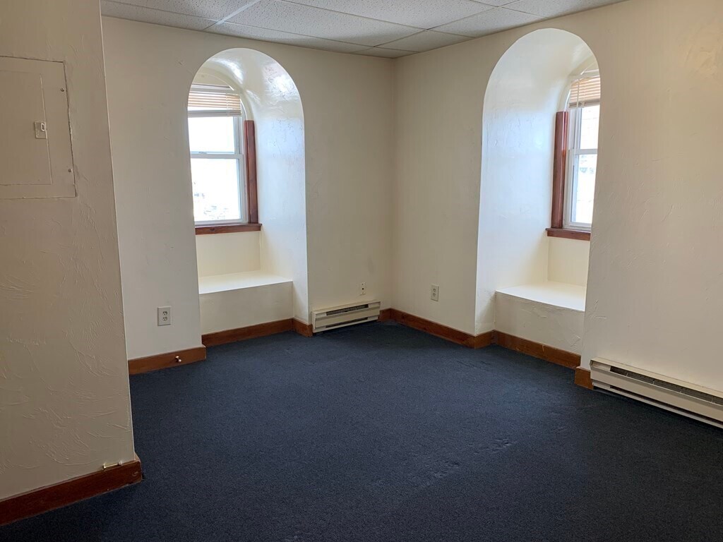 Primary Photo - 29 Commercial St