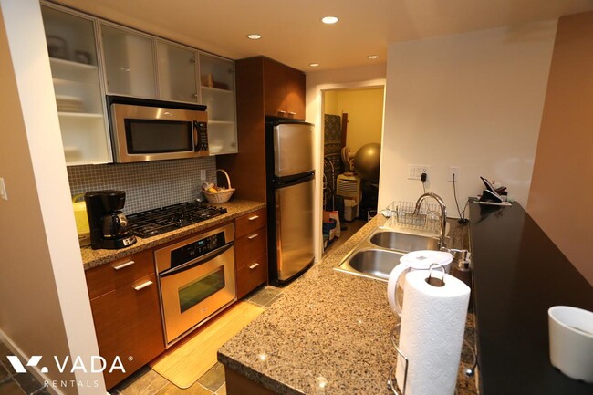 Photo du bâtiment - Coopers Pointe 2 Bed Apartment Rental 501-...