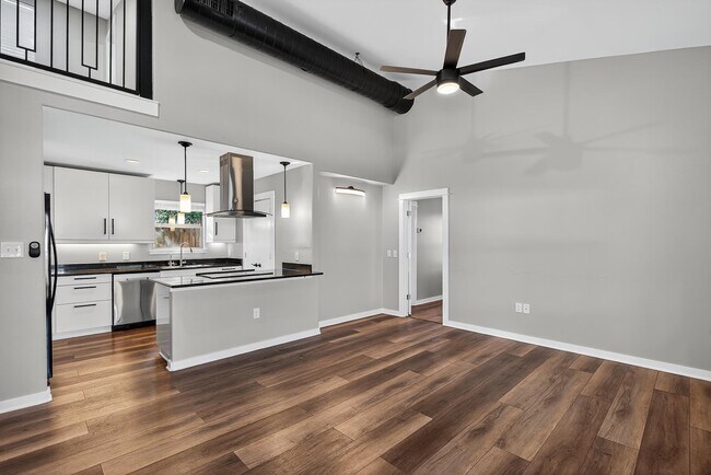 Foto del edificio - 4305 Oak Park Dr