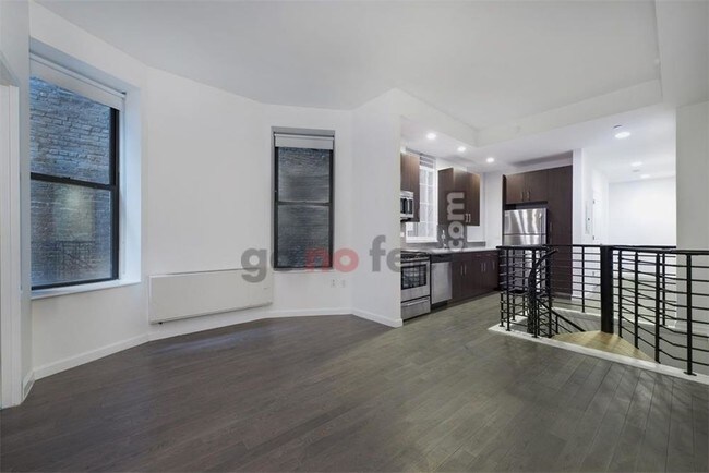 Foto del edificio - 272 Manhattan Ave