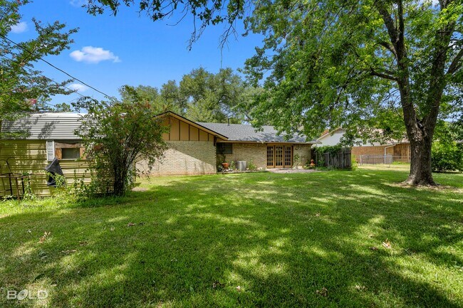 Foto del edificio - 3 Bedroom in North Bossier