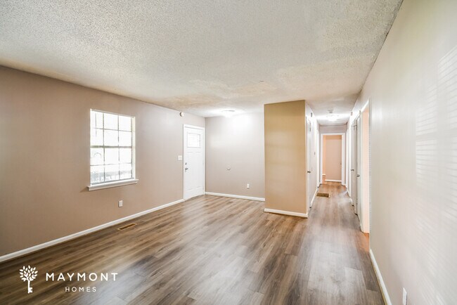 Building Photo - 1107 Startrek Ln