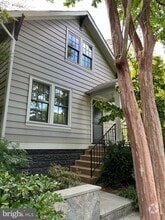 Building Photo - 612 N Edgewood St