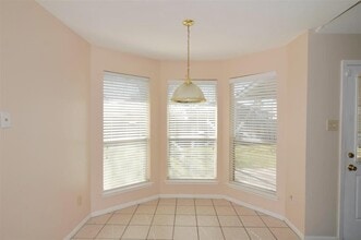 Building Photo - 11514 Sagecreek Dr