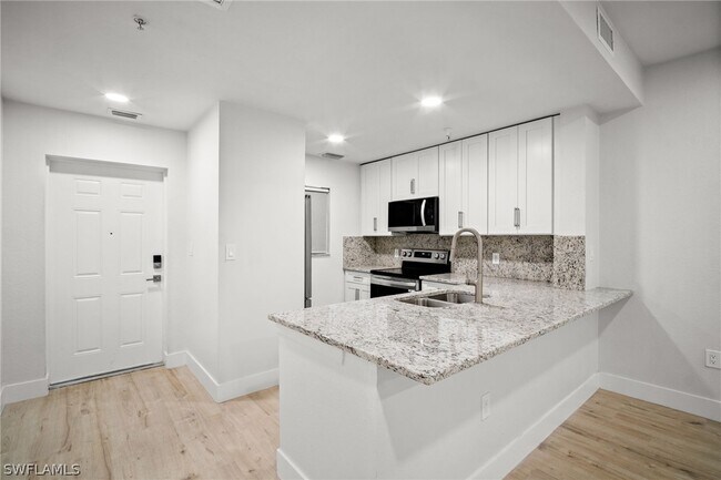 Foto del edificio - 4450 Botanical Pl Cir