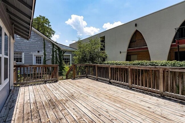 Building Photo - 2802 Salado St