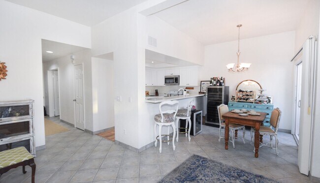 Foto del edificio - Long Term, Unfurnished Rental in Imperial ...