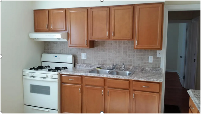 Kitchen - 9468 Kathlyn Dr