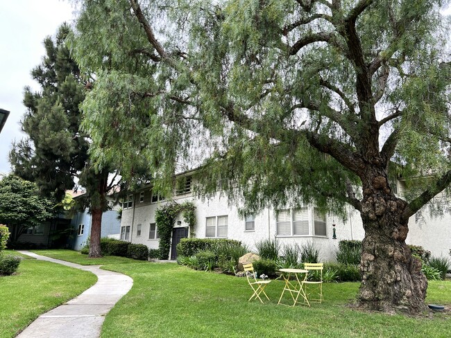 Foto del edificio - 5811 Bowcroft St