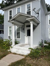 Building Photo - 1518 W Charles St