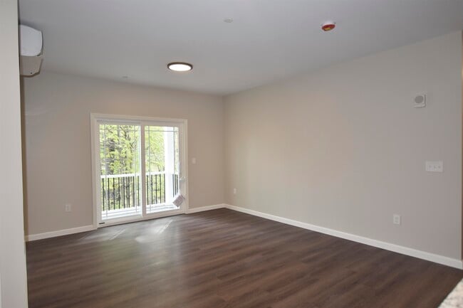 Building Photo - 217 Rockingham Rd