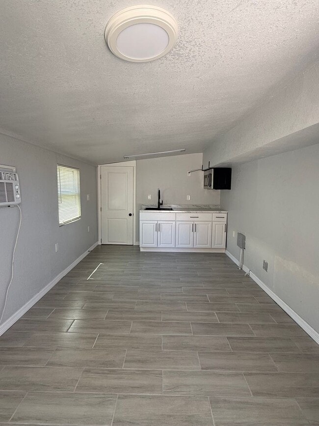 Photo - 3519 20th St W Apartment