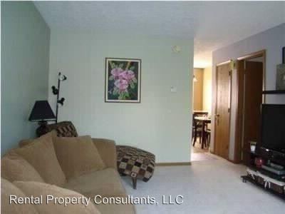 Building Photo - 366 Carriage Ln SW