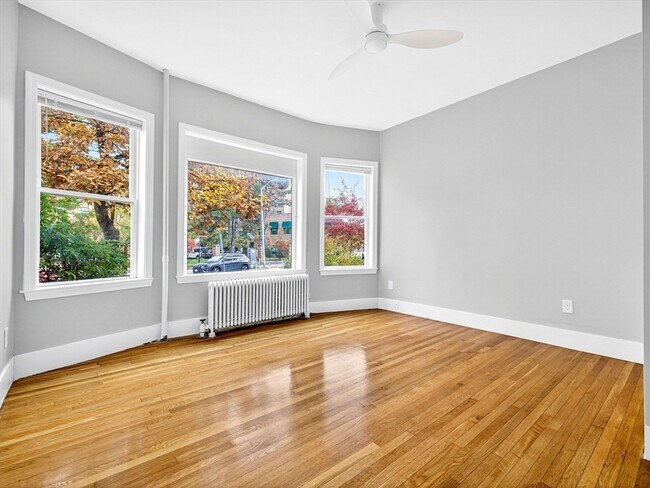Foto del edificio - 1576 Cambridge St