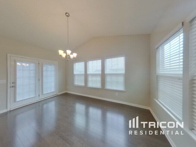 Foto del edificio - 348 Bucklebury Rd