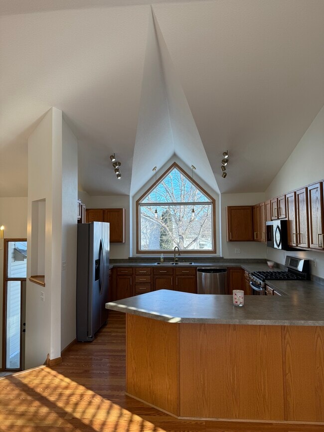 Building Photo - 18699 Dylan Dr