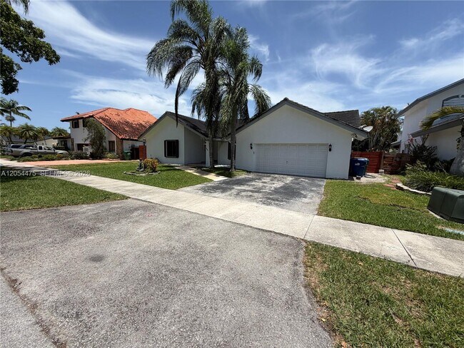 Building Photo - 14271 SW 107th Terrace