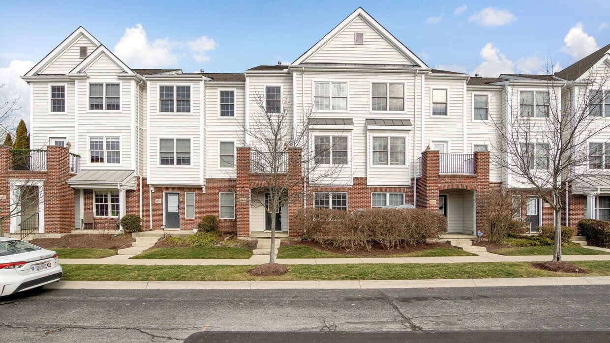 6010 Turnwood Dr, Westerville, OH 43081 Townhome Rentals in