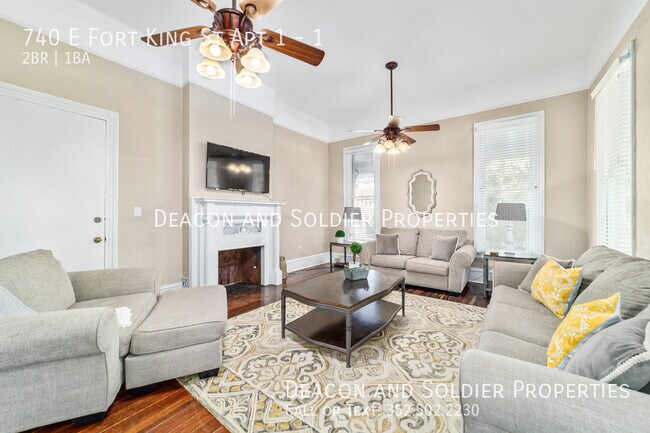 Foto del edificio - 740 E Fort King St