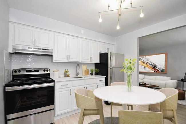 Building Photo - 7200 Marion Ave