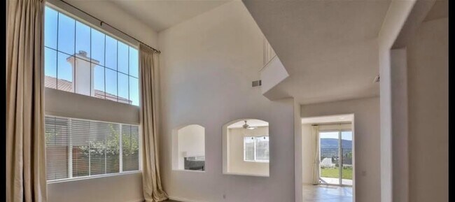 Foto del edificio - 721 Helmsdale Rd