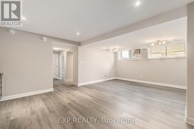 Building Photo - 1227 Montblanc Cres