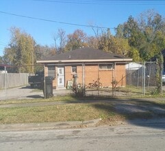 Building Photo - 4118 Pickfair St