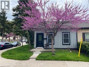 Building Photo - 246 Forest Ave