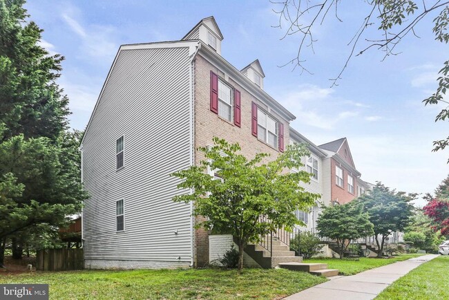 Building Photo - 20 Castle Garden Ct
