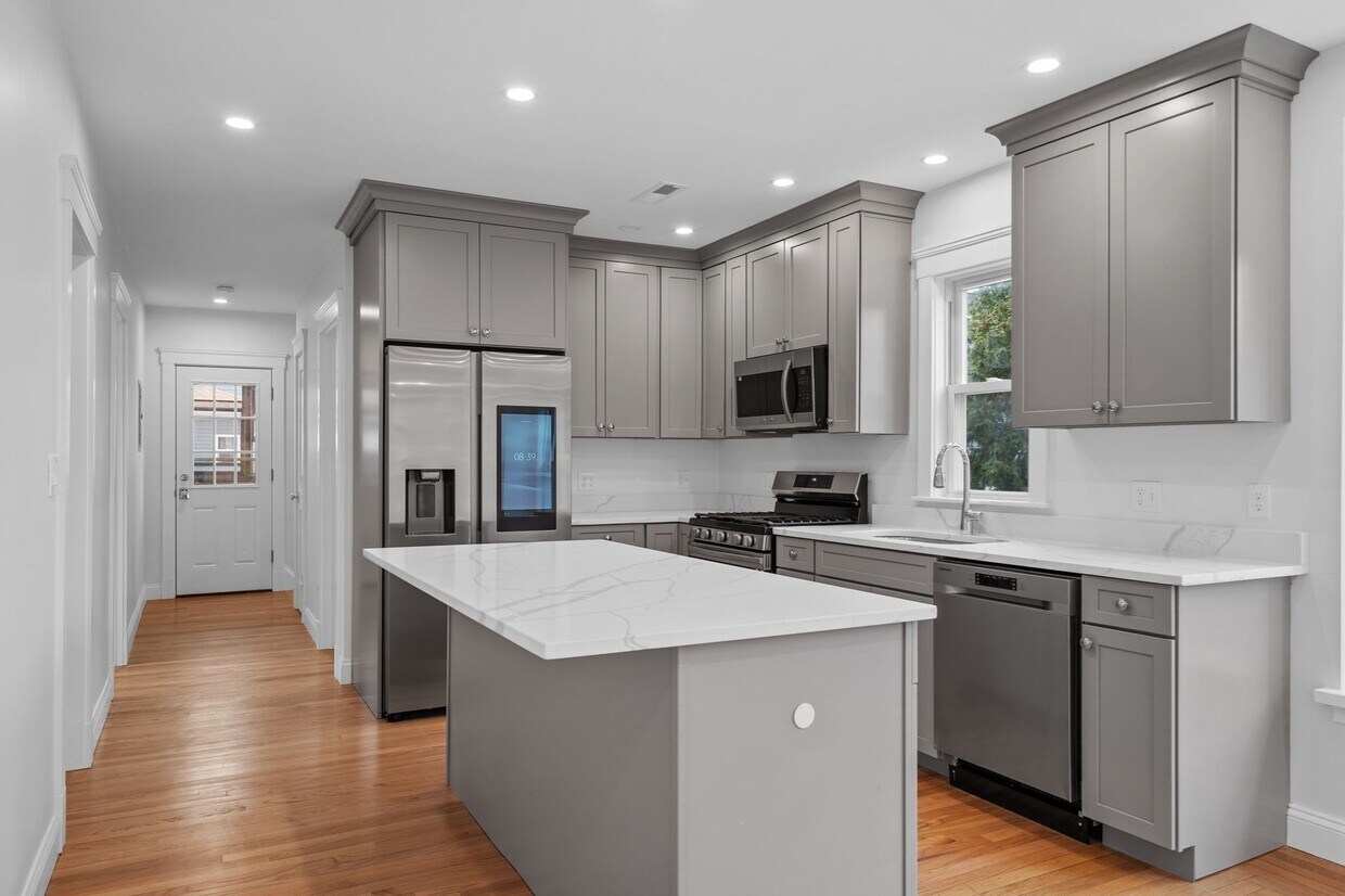 Foto principal - 33 Farragut Ave
