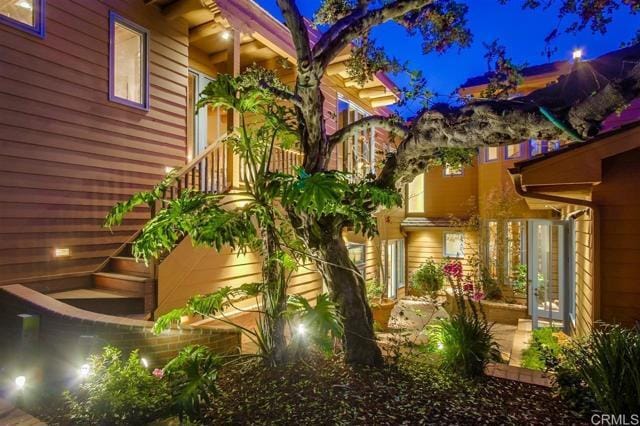 Building Photo - 2027 Glasgow Ave