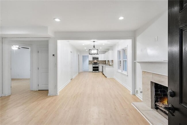 Building Photo - 1967 Browns Mill Rd SE