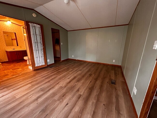 Foto del edificio - 813 State Hwy Z