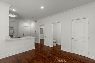 Building Photo - 11504 Moorpark St