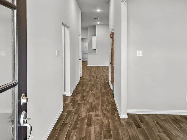 Foto del edificio - 616 8th St