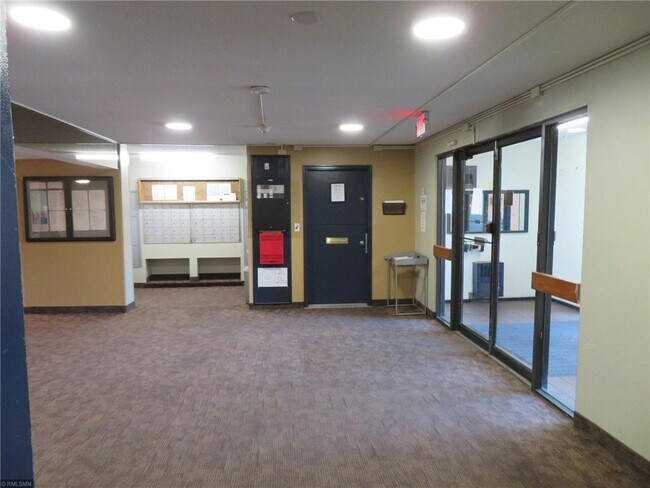 Foto del edificio - 2930 Blaisdell Ave