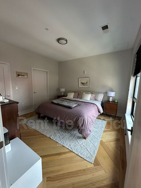 Foto del edificio - 1345 K St SE