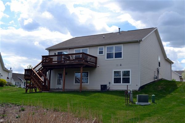 Building Photo - 3937 Fox Glen Dr