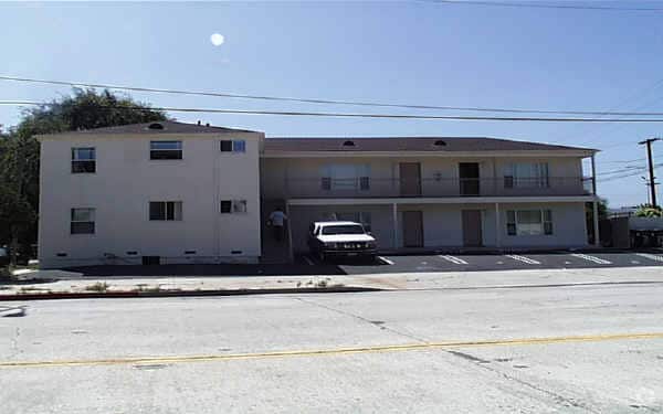 Building Photo - 2651 La Cienega Ave/ 8501 Hargis St