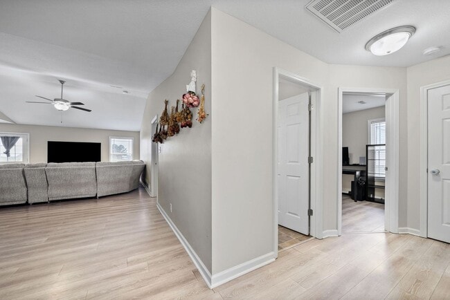 Foto del edificio - 705 Hugh Hunter Rd