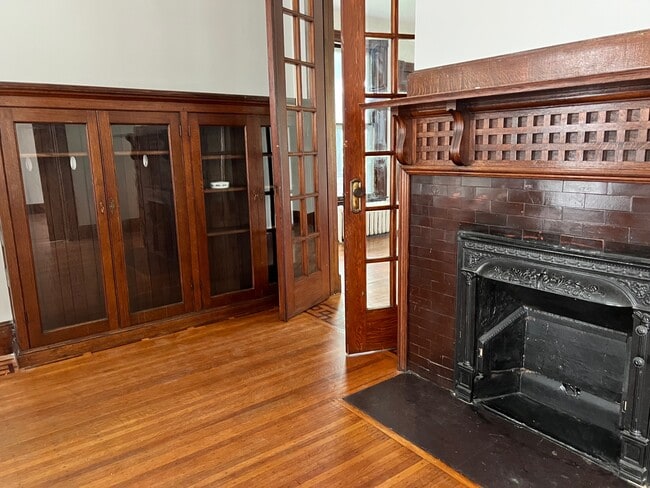 Building Photo - 308 Park Ave