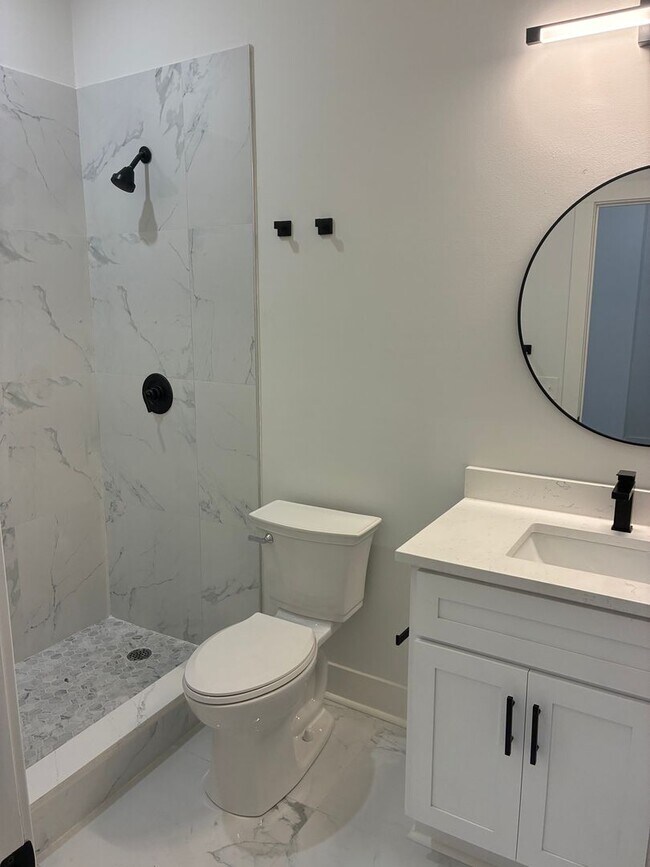 Foto del edificio - 1539 Lowrie St