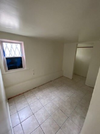 bedroom - 3220 W 23rd St