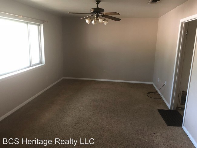 Foto del edificio - 3 br, 1.5 bath House - 3508 Hillcrest