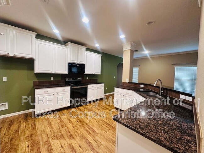 Building Photo - 6017 Tapestry Dr