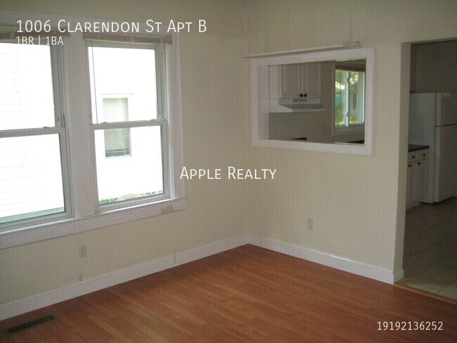 Foto del edificio - 1006 Clarendon St