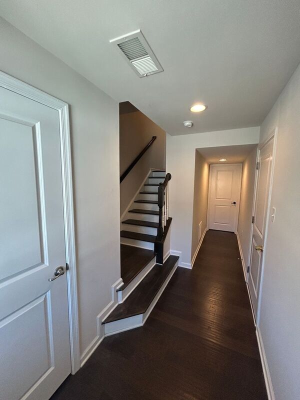 Foto del edificio - 7838 Wistar Woods Pl