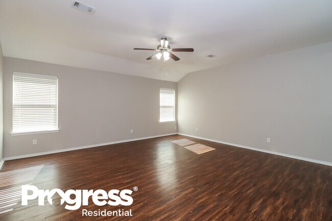 Foto del edificio - 8709 Pitchfork Ranch Rd